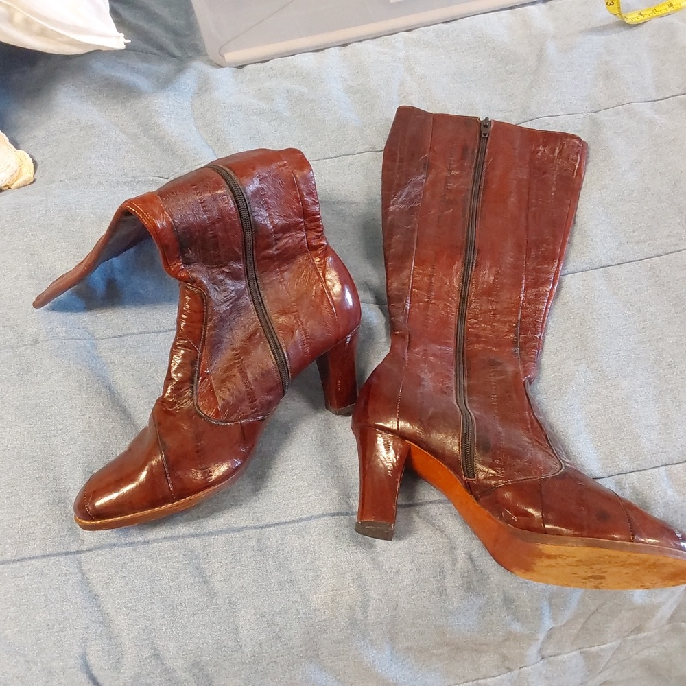 Vintage eelskin boots. custom made in Korea 1980-1982. Lined. We estimate ~size7